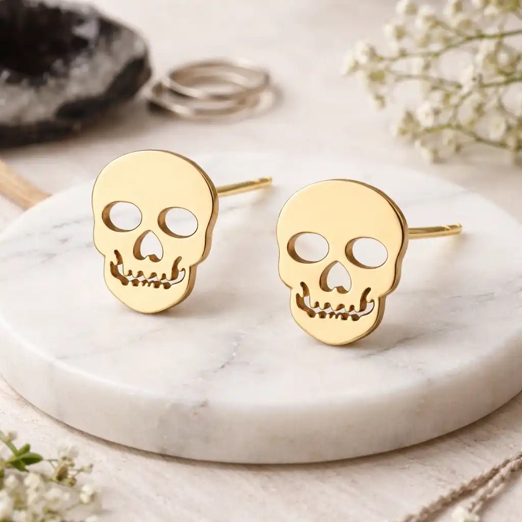 Totenkopf Ohrstecker vergoldet 925 Silber – Schädel Bild 2